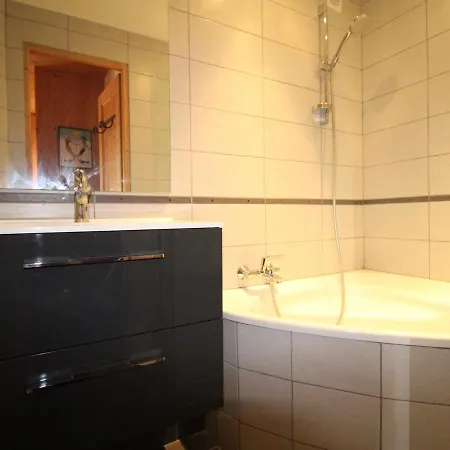Renove Pour 6 Pers, 2 Chambres, Equipe, Balcon - Fr-1-633-7 Apartment